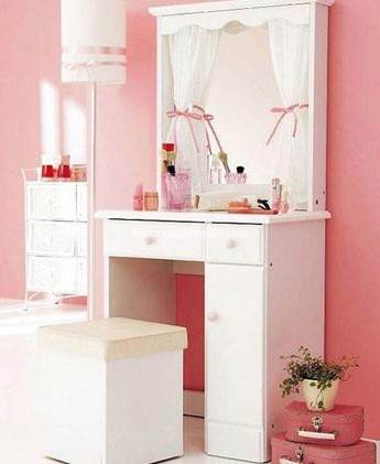 梳妆台